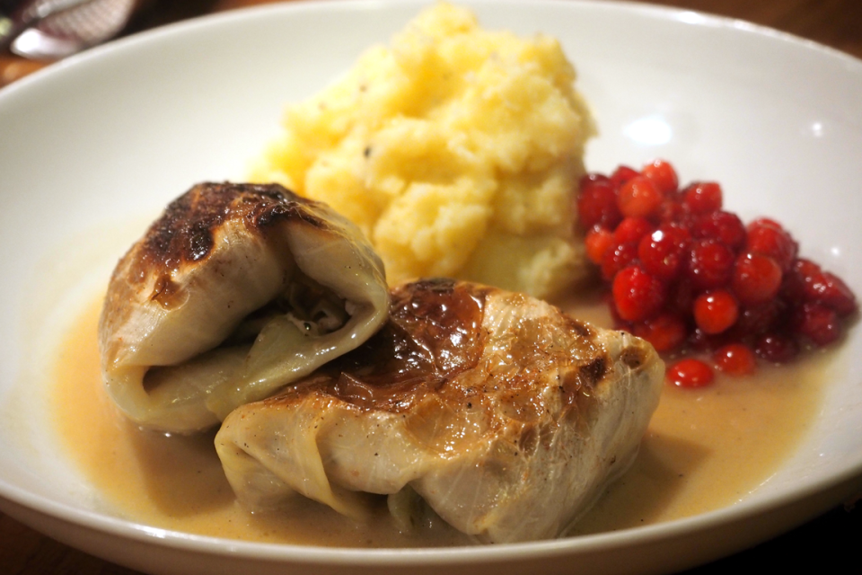 Classic Swedish Kåldolmar (stuffed cabbage rolls)