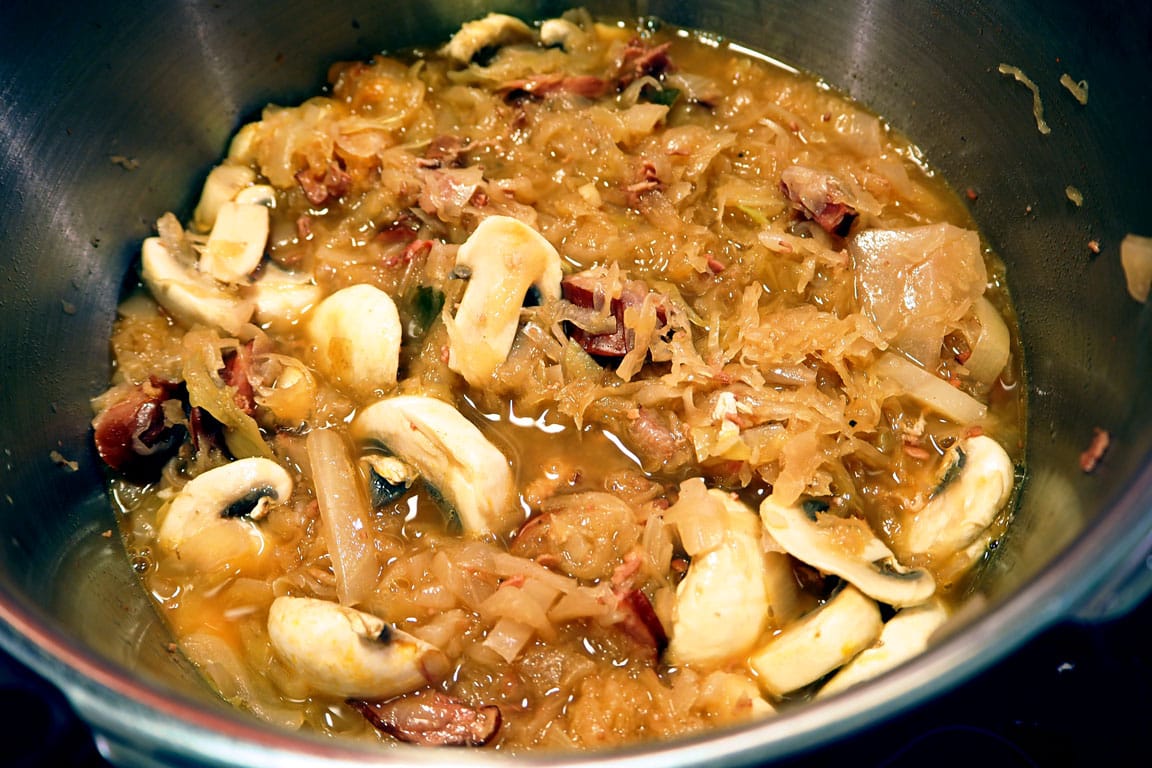 Bigos dish slowly cooking