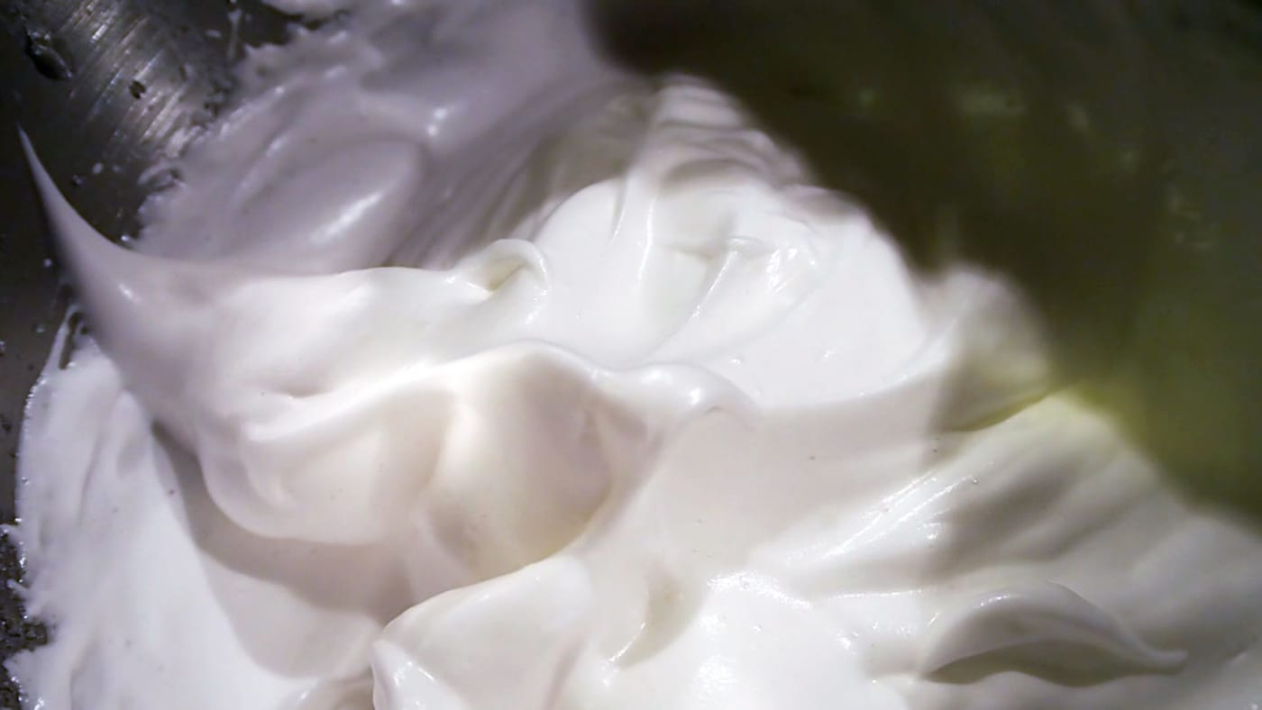 Vegan meringue